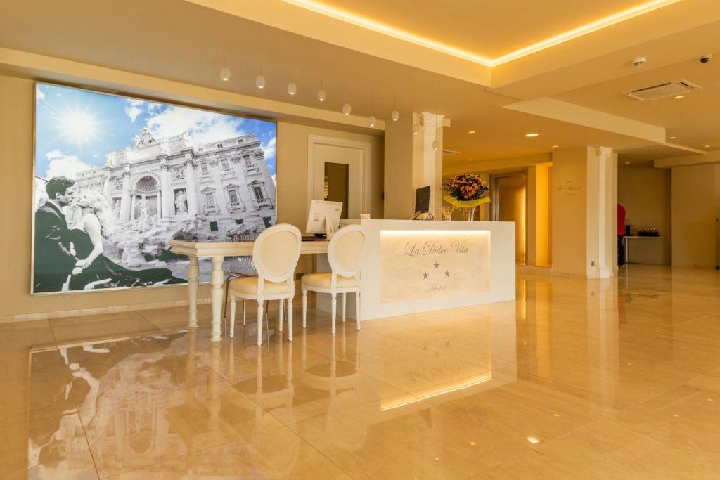 La Dolce Vita Hotel Menton Dış mekan fotoğraf